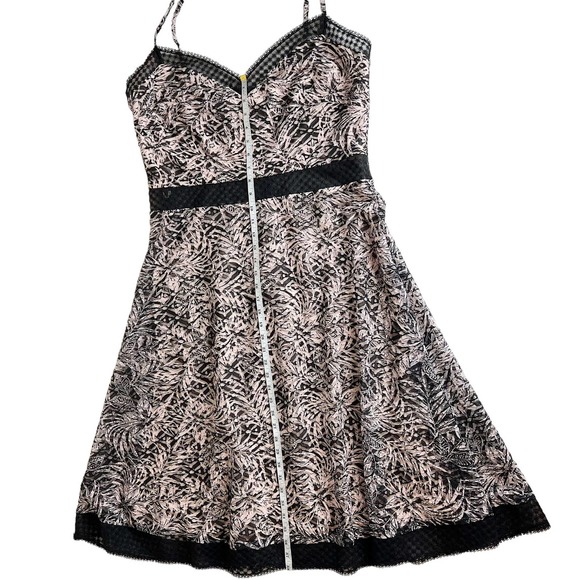 NWOT SHO by Tadashi Shoji Botanical Print Lace Inset Midi Dress in Black - Picture 14 of 16